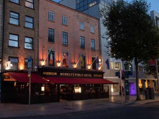 Murray's Bar & Grill